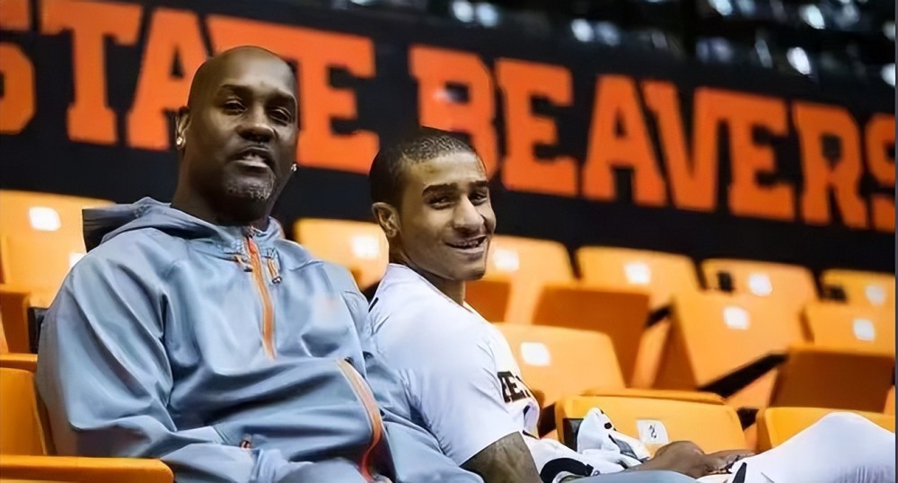 们的行为都 们的行为都