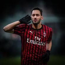 对这位年轻 对这位年轻